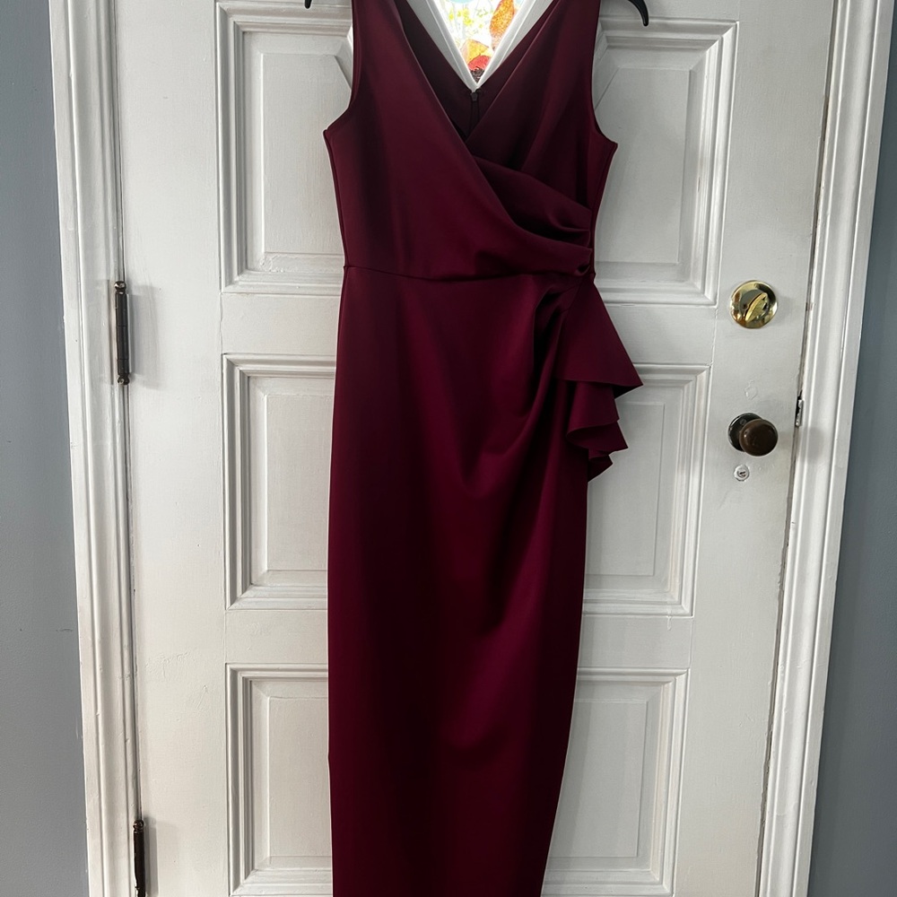 Gorgeous! Perfect Shape Dress. View 4